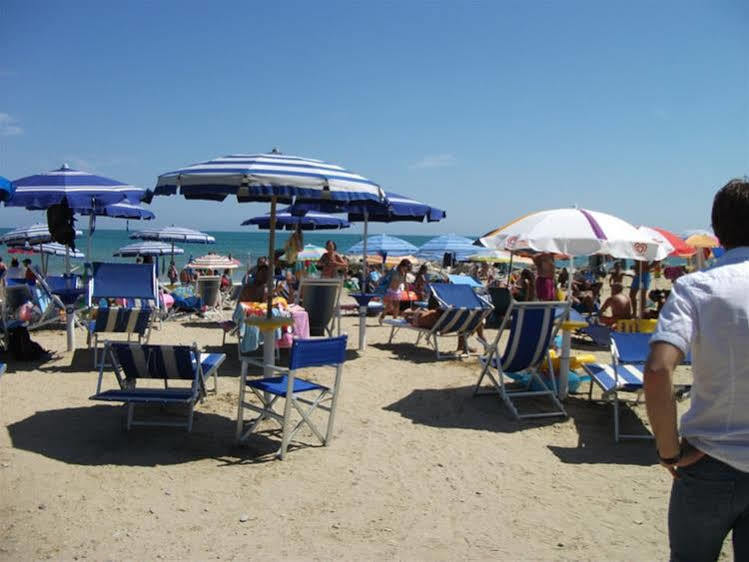 Stork Camping Village Roseto Degli Abruzzi Buitenkant foto